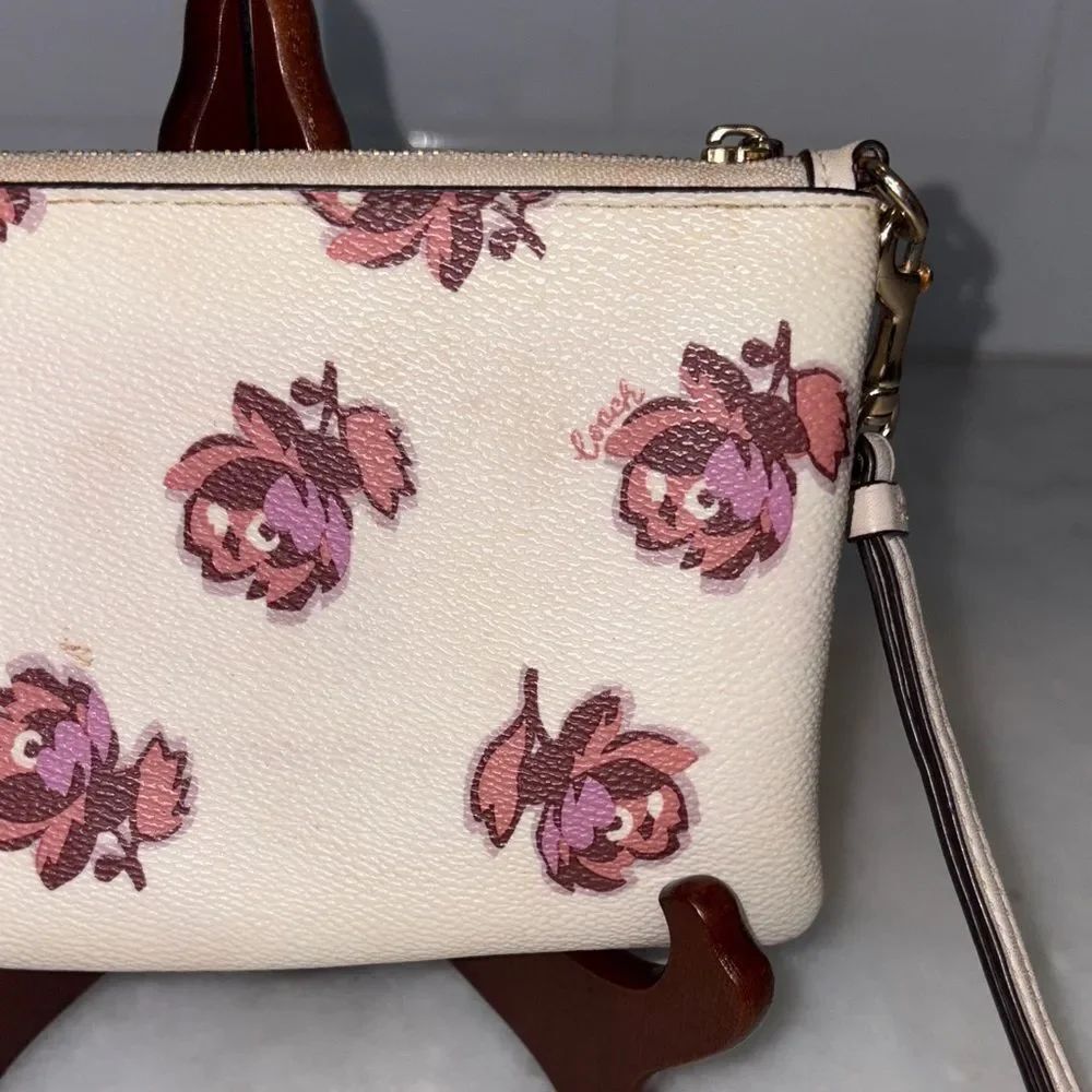 Coach Wristlet Bag Purse Floral Cross Grain Leather Pink Clutch Pouch Wallet - Picture 6 of 13